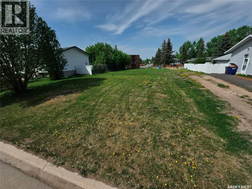 37 Dunfield CRESCENT, Meadow Lake, photo 2