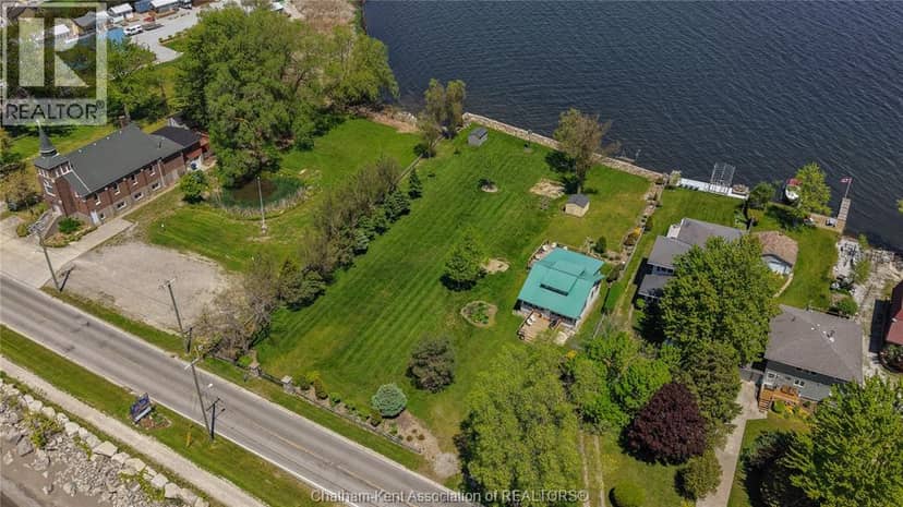 100 Ross Lane — photo 2 of 21