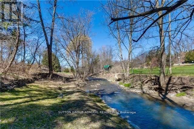 18 Mill Street — photo 4 of 40