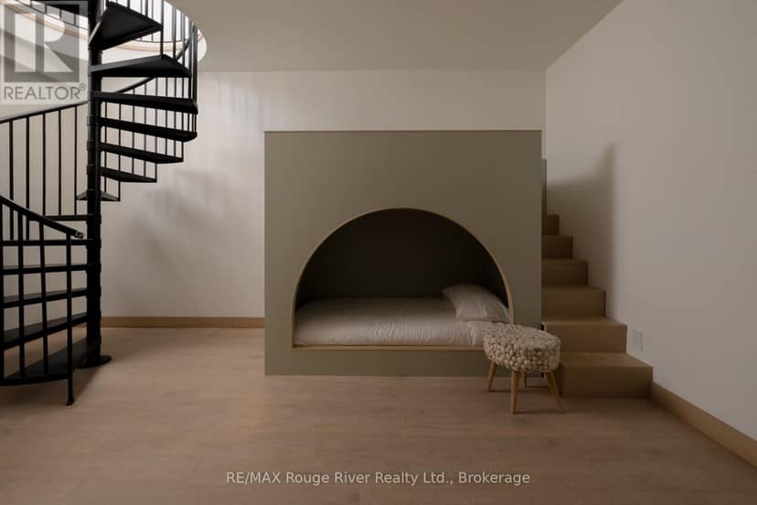440 - 5427 Young Street — photo 18 of 40