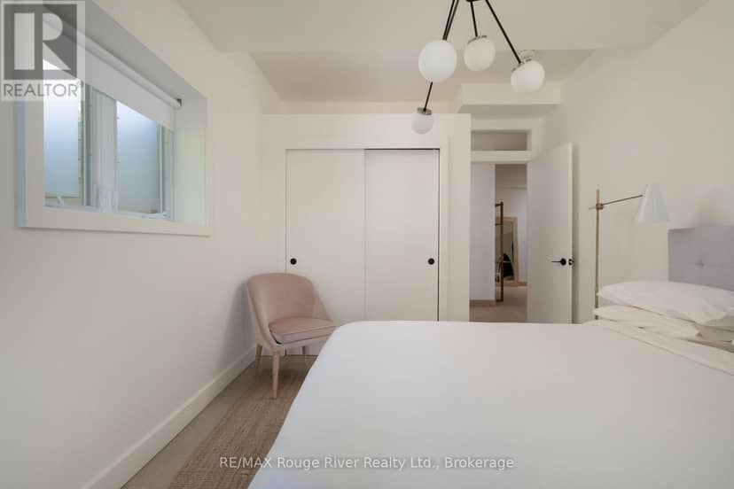 440 - 5427 Young Street — photo 24 of 40