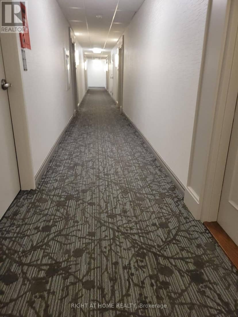 PH2 - 75 King Street E — photo 10 of 25