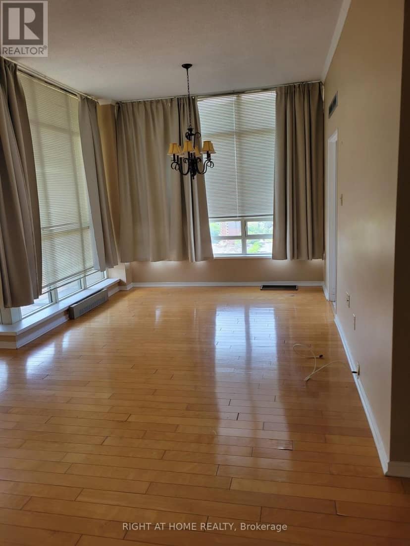 PH2 - 75 King Street E — photo 14 of 25