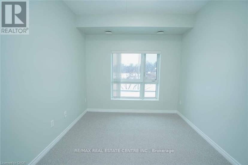 107 - 7 Kay Crescent — photo 35 of 40
