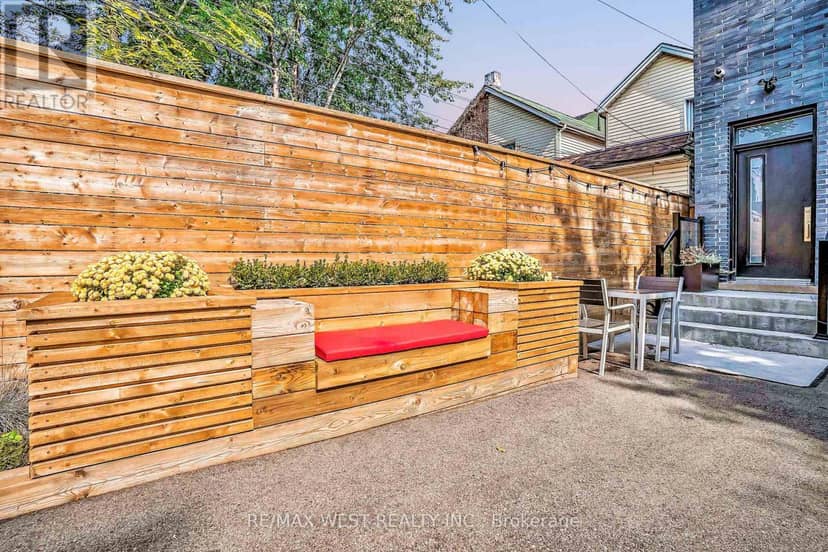 268 Sterling Road — photo 31 of 33