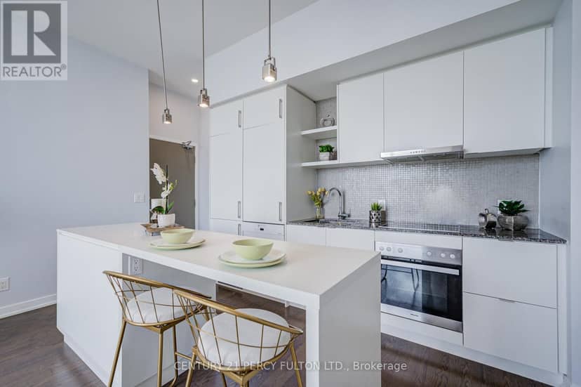 6901 - 100 Harbour Street — photo 28 of 40