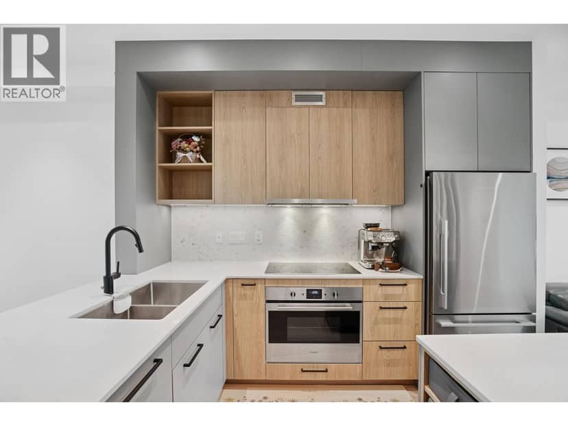 202 606 FOSTER AVENUE, Coquitlam, photo 6
