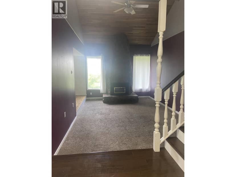 10856 102 STREET, Fort St. John, photo 8