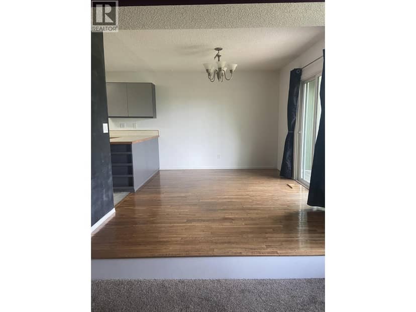 10856 102 STREET, Fort St. John, photo 6
