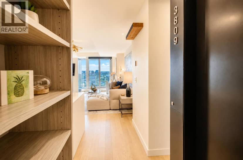 3809 1480 HOWE STREET, Vancouver, photo 2