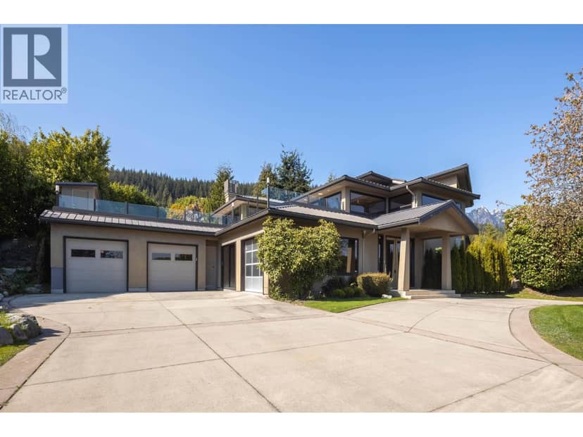 1109 HILLSIDE ROAD, West Vancouver