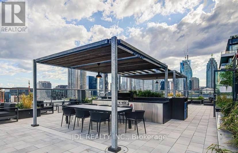 701 - 70 Princess Street — photo 4 of 23