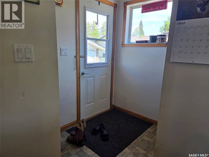 334 Moltke AVENUE — photo 6 of 24