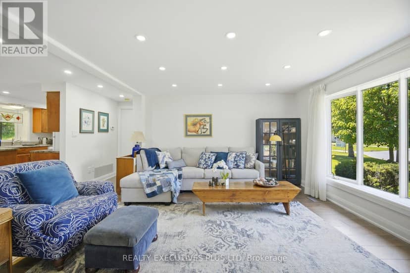 3 Pineview Court — photo 11 of 37