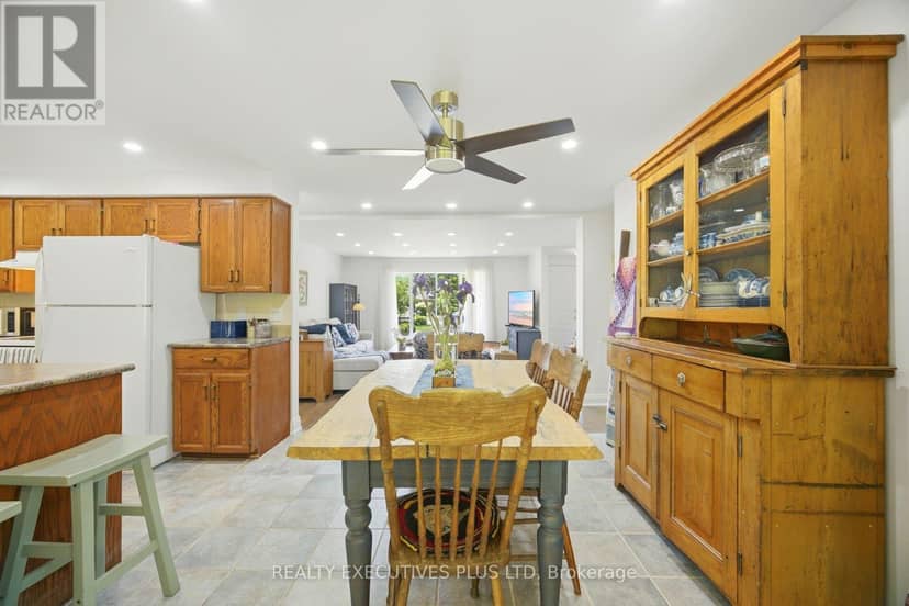 3 Pineview Court — photo 13 of 37