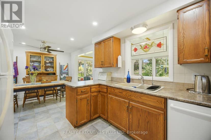 3 Pineview Court — photo 17 of 37