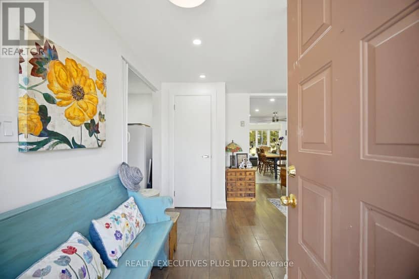 3 Pineview Court — photo 8 of 37