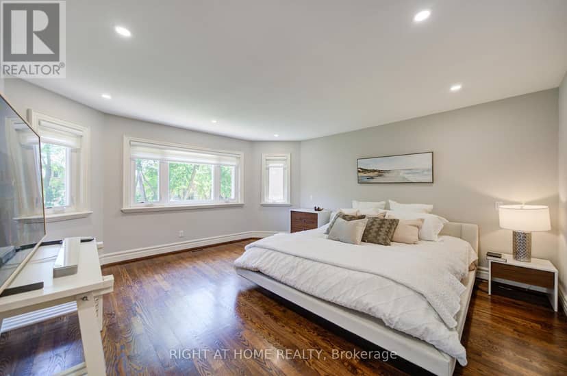 99 Naughton Drive — photo 36 of 40