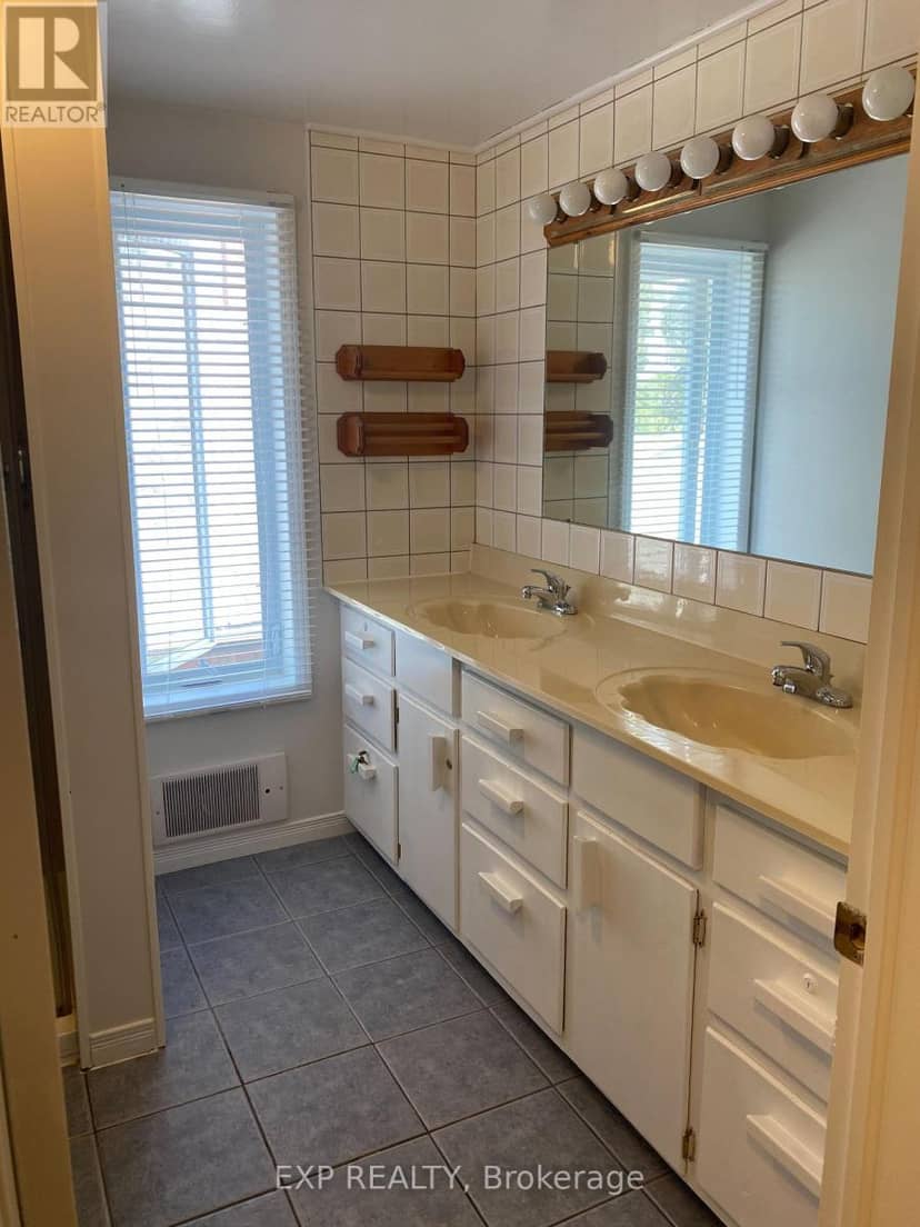 612 Romaine Street — photo 25 of 32