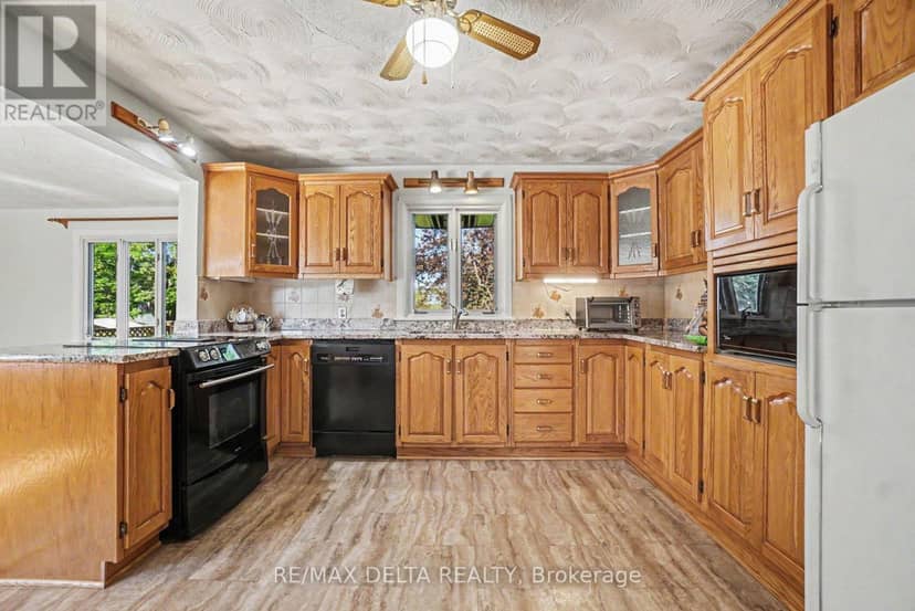 352 Lacasse Avenue — photo 14 of 40