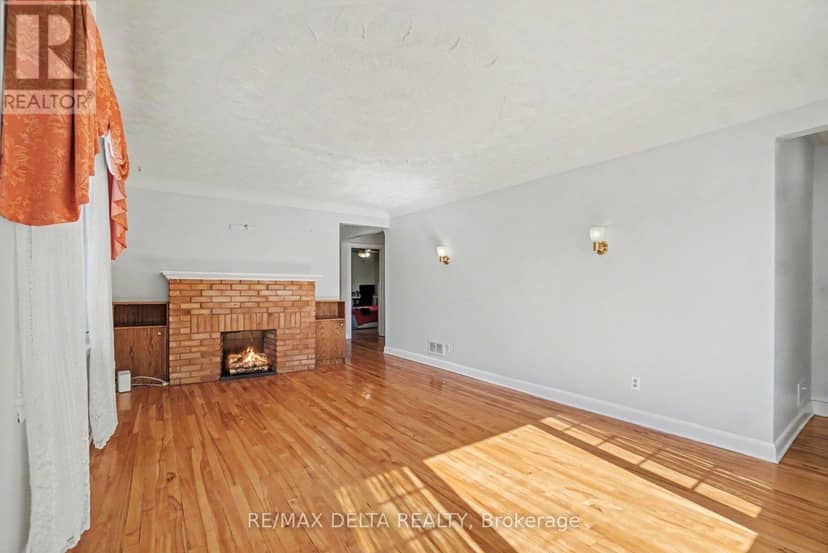 352 Lacasse Avenue — photo 7 of 40