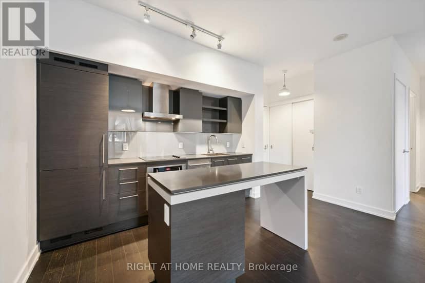 418 - 1030 King Street W — photo 11 of 30
