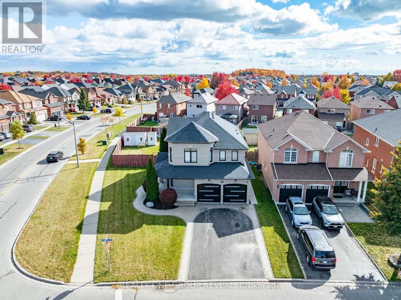 1 Bridgid Drive, Whitby, photo 3