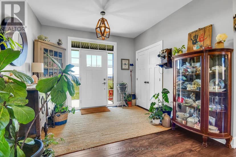 782 Bruce Street — photo 8 of 40