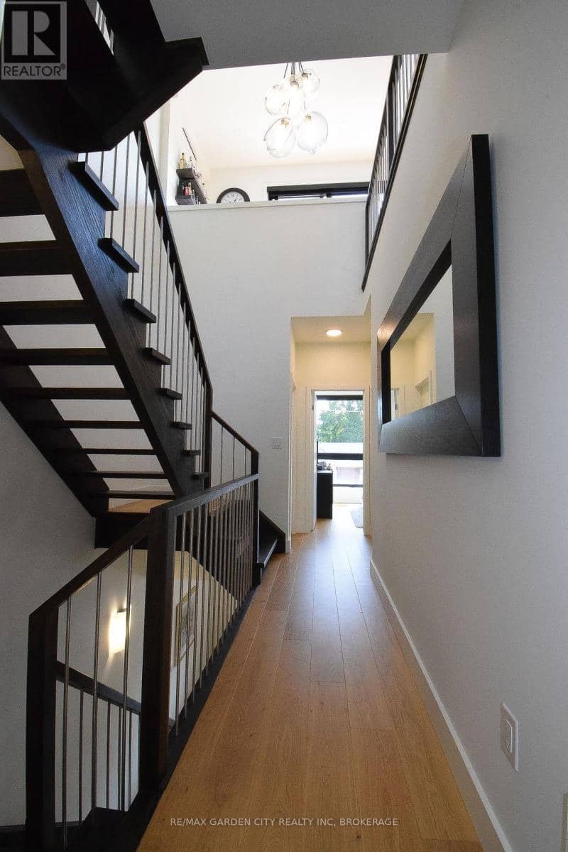 5 - 2 Brock Street S — photo 27 of 40