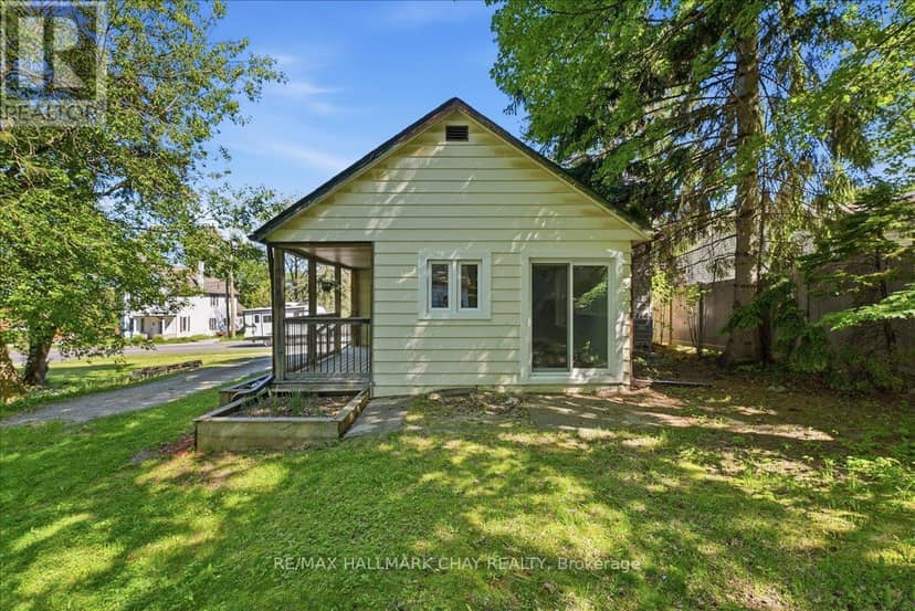 17 Church Street, Innisfil, photo 3