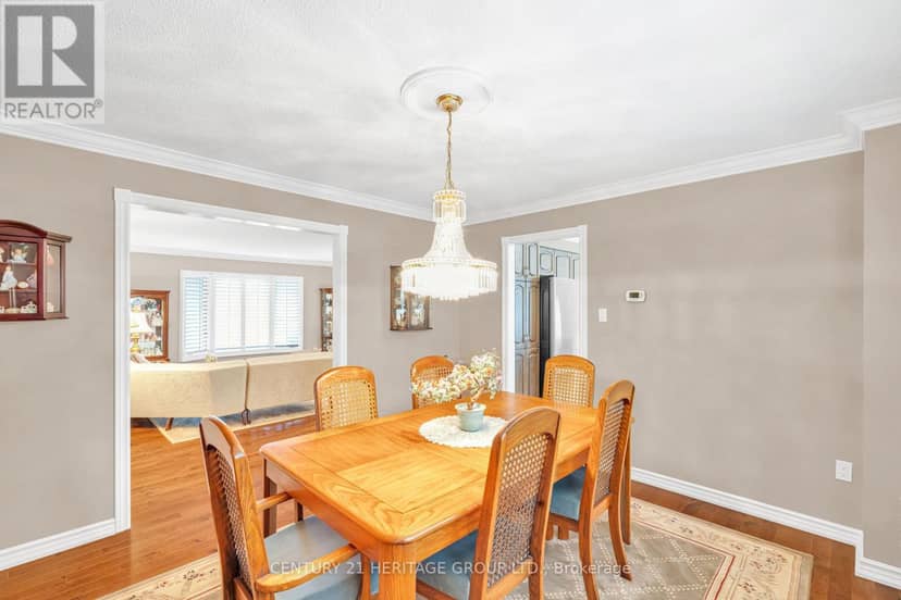 287 Burns Boulevard — photo 12 of 40