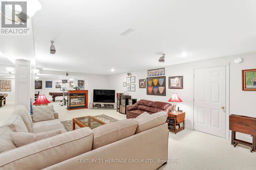 287 Burns Boulevard — photo 27 of 40