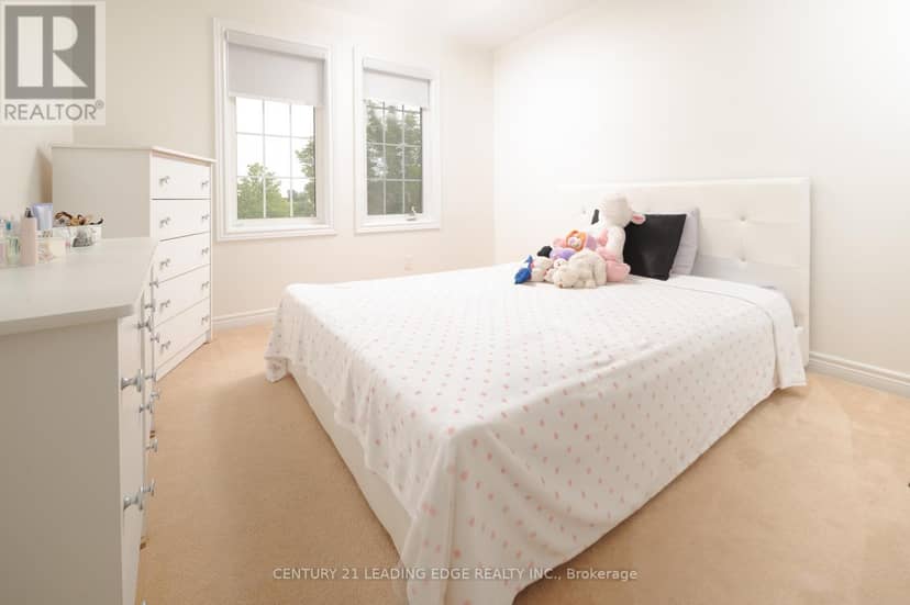 26 Huntspoint Drive — photo 20 of 40