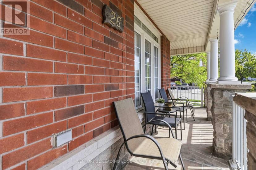 26 Huntspoint Drive — photo 4 of 40