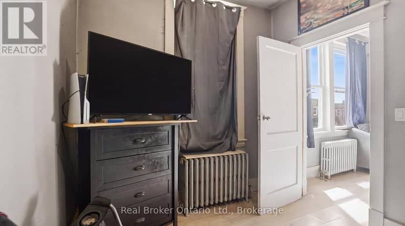 247 King Street — photo 14 of 40