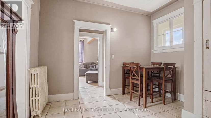 247 King Street — photo 16 of 40