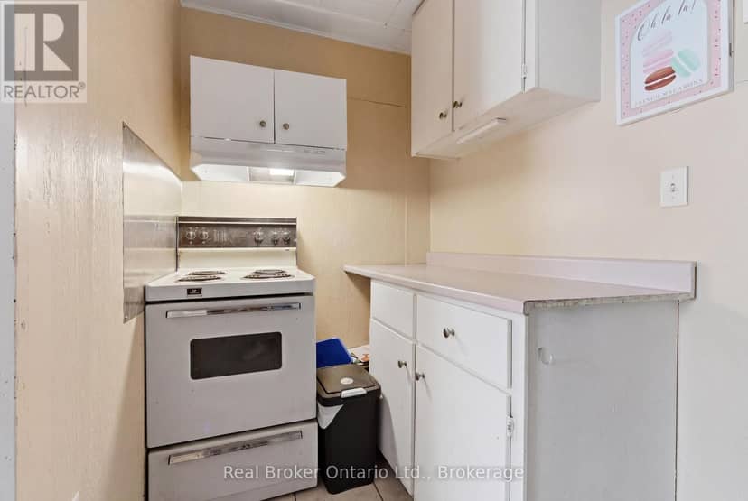 247 King Street — photo 24 of 40