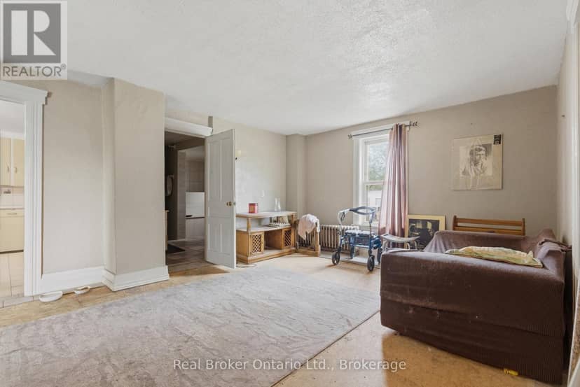 247 King Street — photo 30 of 40