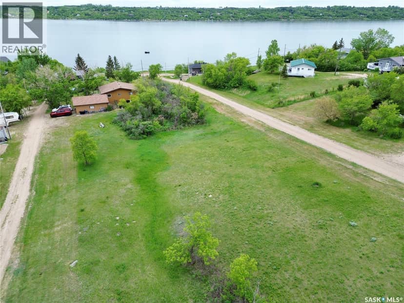 615 Zephyr STREET, Saskatchewan Beach, photo 2