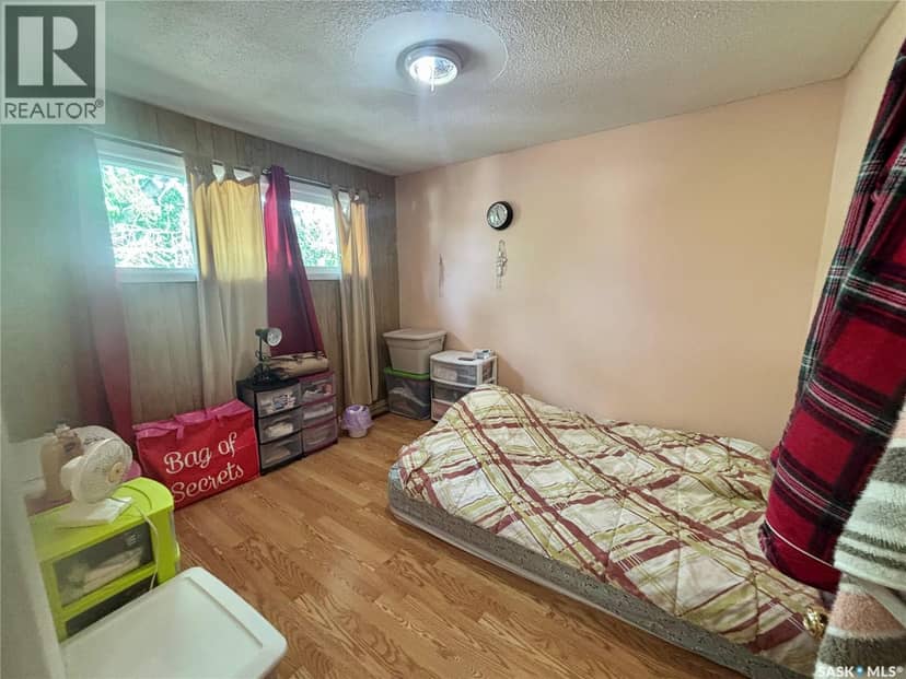 419 McIntosh STREET — photo 9 of 18
