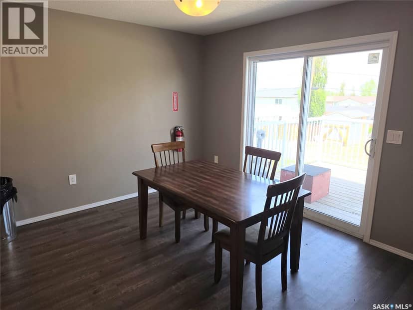 716 Columbia AVENUE, Kerrobert, photo 4