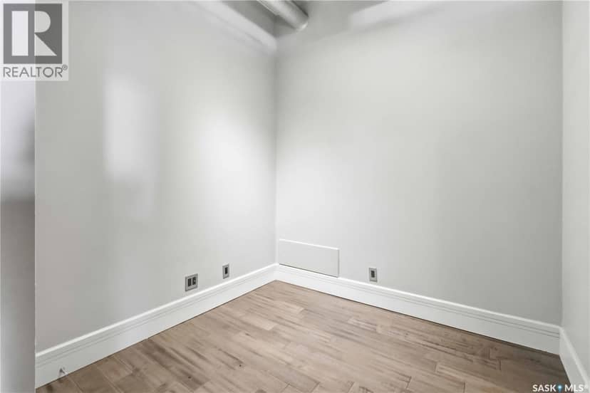 404 73 24th STREET E — photo 17 of 30