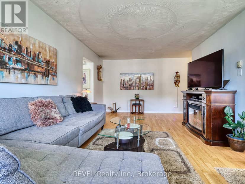 801 - 359 Geneva Street — photo 15 of 40