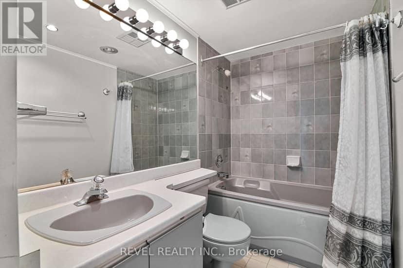 301 - 15 Murray Street — photo 22 of 25