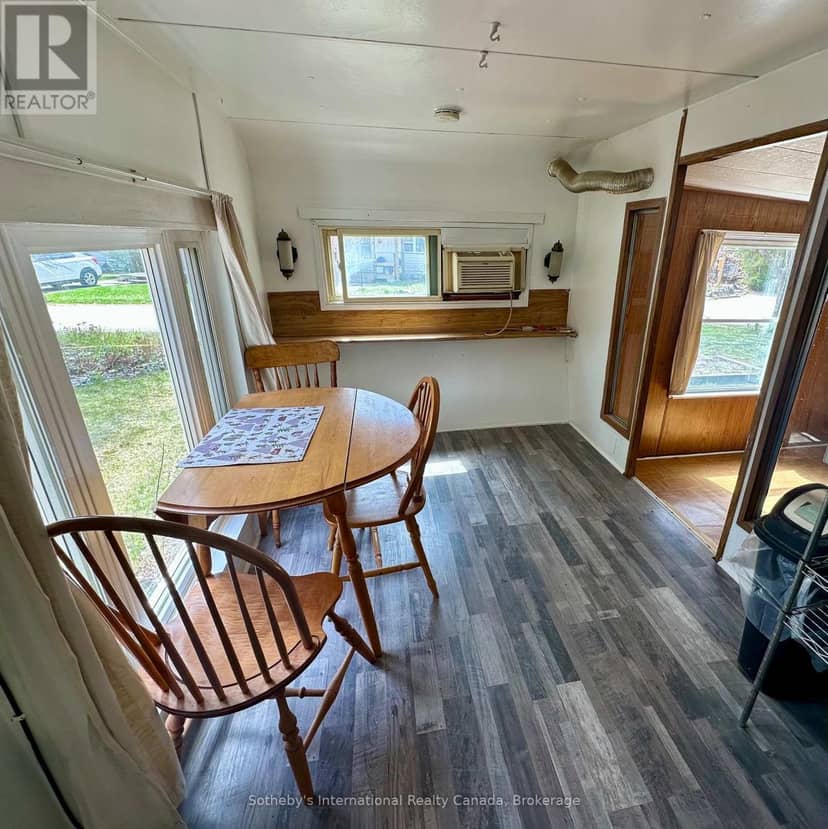 75 - 1007 Racoon Road — photo 10 of 25