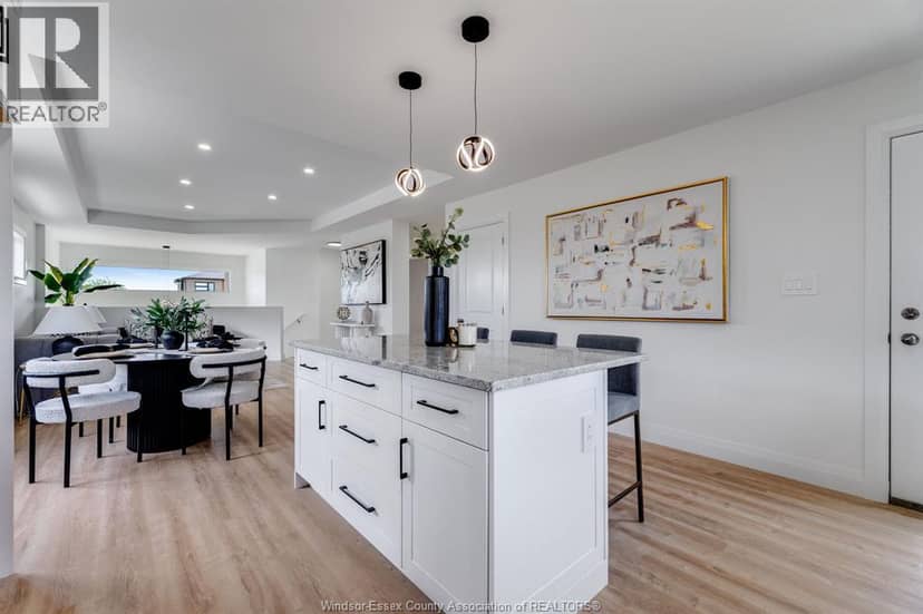 26 Hawthorne CRESCENT — photo 11 of 40