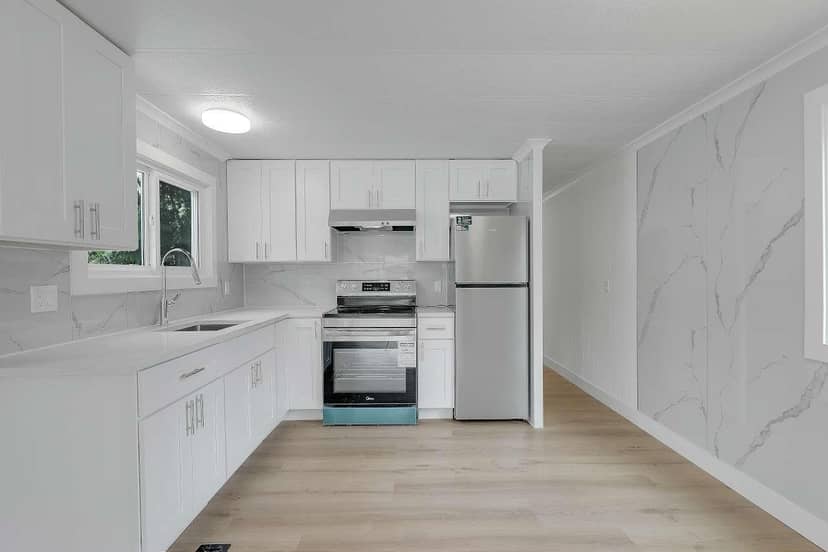 77 8220 KING GEORGE BOULEVARD, Surrey
