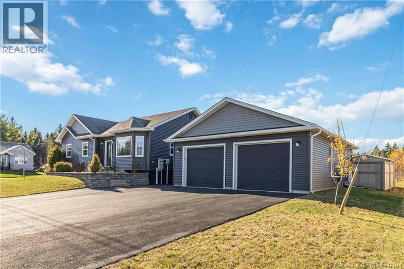 65 Raphael Street — photo 2 of 37