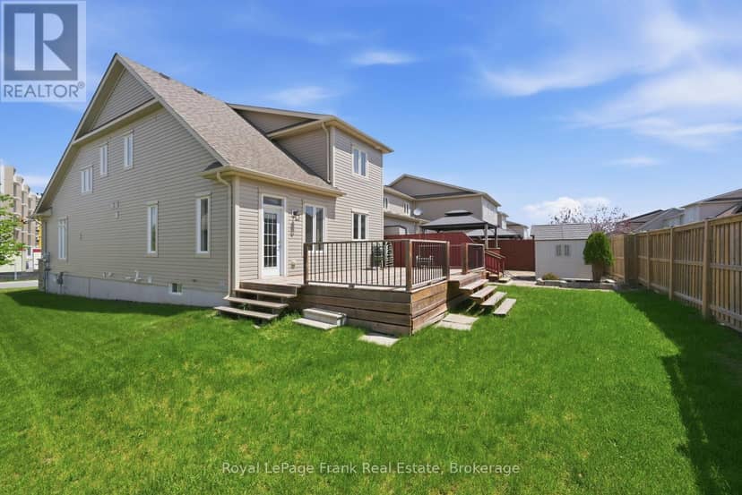 56 Deacon Crescent — photo 38 of 40