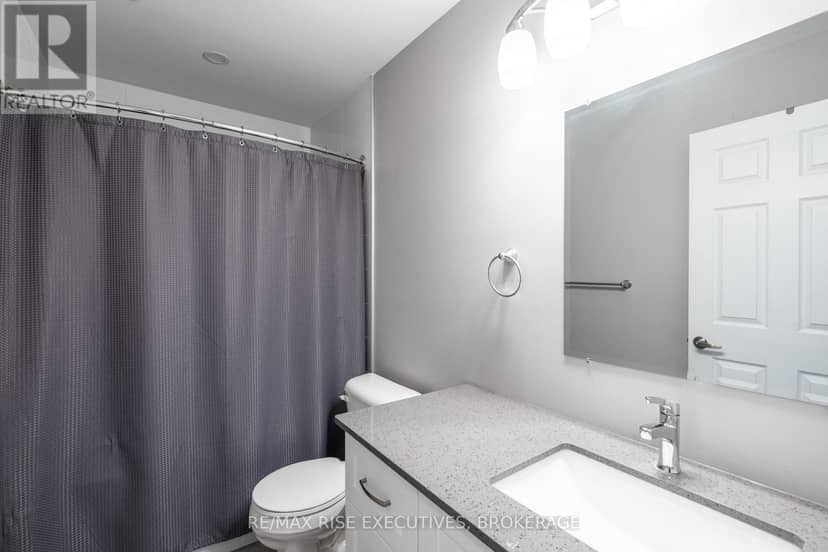 120 Yonge Street — photo 19 of 40